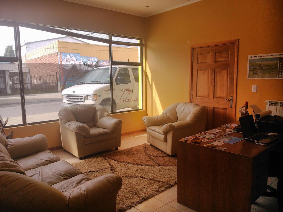 Hostal Don Guillermo Puerto Natales Esterno foto
